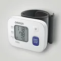 Produktbild: Omron RS2 Handgelenk-Blutdruckmessgerät - Präzise Messung, kompakt & einfach