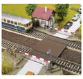 Produktbild: Faller Modelleisenbahn-Verkehrszeichen Faller 120174 H0 Bahnübergang mit Wärterhaus Bausatz