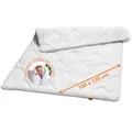 Produktbild: sleepling Ultra leichte Kinderdecke Sommerdecke 100x135 cm, Sommer Bettdecke für Kinder, dünne Sommerbettdecke aus 100% Mikrofaser, Ökotex 100, waschbar 60 Grad
