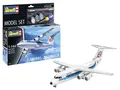 Produktbild: Revell Modellbausatz BAe 146-200 “AirUK”, Kurzstreckenflugzeug, Authentische Nachbildung, 1 Abziehbild-Schema, inklusive Basisfarben, Kleber & Pinsel, ideal für Modellbauer und Flugzeugfans
