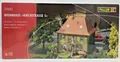 Produktbild: Faller® 130682 H0 | Wohnhaus Kirchstrasse 5 | Modell 213 Teile | 133x128x135mm