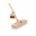 Produktbild: BawiTec Reinigungsbürste Universal Schrubber mit Stiel Bodenschrubber Holzstiel Teleskopstiel, Fliesen, Holzböden, Steinböden, Garagenböden, Keramik, (1-tlg), klein und handlich