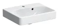 Produktbild: Geberit Smyle Square Handwaschbecken mit asymmetrischem Überlauf mit Hahnloch...