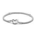 Produktbild: PANDORA Armband mit Infinity Herzverschluss aus Sterlingsilber in der Farbe Silber, Kompatibel mit PANDORA Moments Armbänder, Länge: 20cm, 592453C00-20
