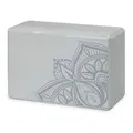 Produktbild: Gaiam Yoga-Block – stützender latexfreier Eva-Schaum, weiche rutschfeste Oberfläche für Yoga, Pilates, Meditation (Schlachtschiff-Punkt)