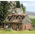 Produktbild: Busch H0 Verfallene Stallung (1669)