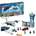 Produktbild: LEGO 60210 City Polizei Fliegerstützpunkt, Flugzeug mit Fallschirmjäger Plus Jetpack, Motorrad und Auto, Police Chase Bausets für Kinder