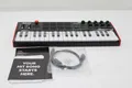 Produktbild: Akai Professional MPK Mini Plus – USB-MIDI-Keyboard-Controller mit 37 Minitasten