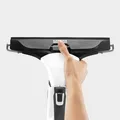 Produktbild: F6 Akkubetriebener Fenstersauger Karcher WV 5 1.633-701.0