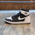 Produktbild: Nike Air Jordan 1 Mid Gr.42 schwarz DZ5485 010 Herren Damen Sportschuhe Sneaker