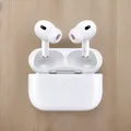 Produktbild: Apple AirPods Pro 2. Generation mit MagSafe Kabellosem Ladecase (USB‑C) - Weiß