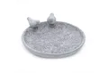 Produktbild: Spetebo Vogeltränke Beton Vogeltränke in grau mit Ornamenten - 24 cm 0,2 l, Vogelbad aus Stein mit Vogel Figuren