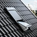 Produktbild: VELUX Solar-Rollladen SSL 0000S Aluminium dunkelgrau für Dachfenster Rollläden