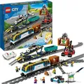 Produktbild: LEGO City Güterzug, Spielzeug-Eisenbahn mit Ton, ferngesteuerter Zug, Autotransporter, 33 Schienen-Elemente und 2 Autos, Set ab 7 Jahre 60336