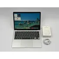 Produktbild: Apple MacBook Air 13,3“ M1 8C CPU 7C GPU 256 GB SSD 16 GB Ram 2020 Silber