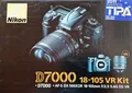 Produktbild: Nikon D7000 AF-S DX 18-105 VR Kit + Nikkor Lens AF-S DX Zoom 55-200 f/4-5.6G ED