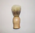 Produktbild: Rasierpinsel # einfaches Einsteigermodell / Ersatzpinsel / Reiseutensil # Holzgriff mit goldenfarbenem Ring # insgesamt 9 cm hoch # Pinsel 4,5 cm hoch