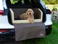 Produktbild: Hundebox Auto Kofferraumschutz Hund mit ladekantenschutz Kofferraum【Mit Tasche】 Kofferraum schutzmatte herausnehmbar - Hunde Autositz mit Anschnallsystem, hundetransportbox 100x90x38cm Mocca