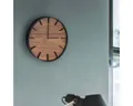 Produktbild: Yamazaki Wanduhr Rin Metall und Holz 26cm für Wohnzimmer Büro Küche modernes Design (26cm Rahmen, Ziffern und Zeiger aus Metall, Ziffernblatt aus Holz)