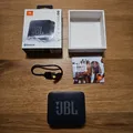 Produktbild: JBL Go Essential 2 Bluetooth Lautsprecher Schwarz NEU In OVP Ungenutzt Musik
