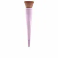 Produktbild: essence make up buffer brush 01 Buff away your problems
