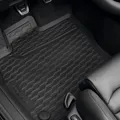 Produktbild: Volkswagen Original Allwetter Fußmatten Passat B8 Gummi 4 Stück mit Schriftzug