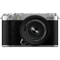 Produktbild: FUJIFILM X-M5 Silver + XC 15-45mm f/3.5-5.6 - Silber