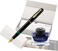 Produktbild: Pelikan Füllhalter Classic 200, Schwarz, Feder F (fein), hochwertiger Kolbenfüller im Geschenk-Etui mit Edelstein Ink Sapphire (blau)