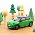 Produktbild: Renault 5 E-Tech 1/18 2024 Pop-Grün mit Schwarzem Dach - Norev 185502