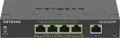 Produktbild: NETGEAR Plus GS305EPP - Switch - Smart - 5 x 10/100/1000 (4 PoE+) - Desktop, wandmontierbar - PoE+ (120 W) (GS305EPP-100PES)