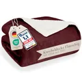 Produktbild: Blumtal Premium Sherpa Kuscheldecke flauschig 130x150 cm - Oeko-Tex zert. Sofa Decke mit Dicker Sherpa-Innenseite - super Flauschige Sherpa Decke extra dick und wärmend - Plüschdecke - Dunkelrot