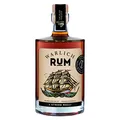 Produktbild: WARLICH RUM – JAMAIKA – Feinster Jamaika-Rum mit Noten von Vanille, Karamell und Holz - Inspiriert von Tattoo-Legende Christian Warlich – geblendet in Hamburg (1x 0,5L / 40% vol)