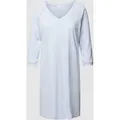 Produktbild: Hanro Nachthemd mit V-Ausschnitt und 3/4-Arm in Hellblau, Größe S