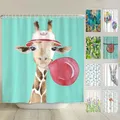 Produktbild: arteneur® - Giraffe - Anti-Schimmel Duschvorhang 240x200 - Recycelt mit Öko-Tex Standard 100 - Beschwerter Saum, Blickdicht, Wasserdicht, Waschbar, 16 Ringe & E-Book mit Reinigungs-Tipps