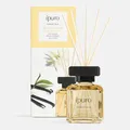 Produktbild: ipuro Essentials SOFT VANILLA Raumduft mit Stäbchen 50 ml - Raumerfrischer mit Vanille, Sandelholz, Lakritz, Pfirsichblüte & Karamell Duft Aroma - Diffuser mit Stäbchen - Lufterfrischer