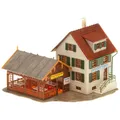Produktbild: Dorfwirtschaft Modellbausatz mit 120 Einzelteilen 145 x145 x 96mm I Modelleis...