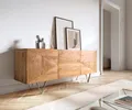 Produktbild: DELIFE Design-Sideboard Wyatt 175 cm 3D Optik mittig Akazie Natur Edelstahl