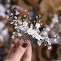 Produktbild: Braut Hochzeit Haarkämme Blume Braut Kopfschmuck Perlen Haarklammern Haarschm...