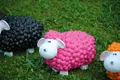 Produktbild: Lustiges Deko Schaf bunt Lamm Rosa Pink L42 cm Tierfigur Gartenfigur Tier