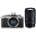 Produktbild: Nikon Z fc + Tamron 18-300mm f3,5-6,3 Di III -A | nach 100 EUR Nikon Sommer-Sofortrabatt