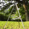Produktbild: Edelstahl Schwenkgrill Dreibeingrill mit Rost 50 cm Schneider Gartengrill