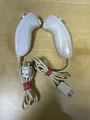 Produktbild: 2 X Original Nintendo Wii U/Wii - Nunchuk, weiß Gebraucht