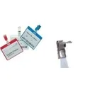 Produktbild: DURABLE Namensschild 60x90mm mit Clip teildeckend 1 Pg. à 25 Stück 810619