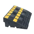 Produktbild: Moravia MORION Bordstein-Rampe (Gummi, LxBxH 600x360x150, schwarz, gelb reflektierend, belastbar bis 40 t) 279.20.108