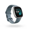 Produktbild: Google Fitbit Versa 4 - Smartwatch Damen / Herren - Fitness-Tracker mit integriertem GPS und Telefon