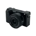 Produktbild: Sony Alpha 6400 Vlogging Systemkamera APS-C 16–50mm Objektiv Autofokus 4K-Video