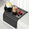 Produktbild: Kssiaz Couch Armlehne Tablett, Bambus Sofatablett Tisch für Couch, Armlehnenablage für Sofa mit Getränkehalter, Rutschfester Armlehnen-Organizer für Getränke, Tassen, Snacks, Fernbedienung, Schwarz