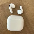 Produktbild: Apple AirPods [4. Generation, mit USB-C Ladecase] Weiß NEUWERTIG