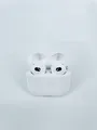 Produktbild: Apple AirPods (3. Generation) mit Lightning-Ladecase (2022)