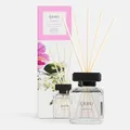 Produktbild: ipuro Essentials FLOWER BOWL Raumduft mit Stäbchen 100 ml - Raumerfrischer mit Blumenduft, Mandarine, Bergamotte, Jasmin, Veilchen & Zedernholz Duft Aroma - Diffuser mit Stäbchen - Lufterfrischer